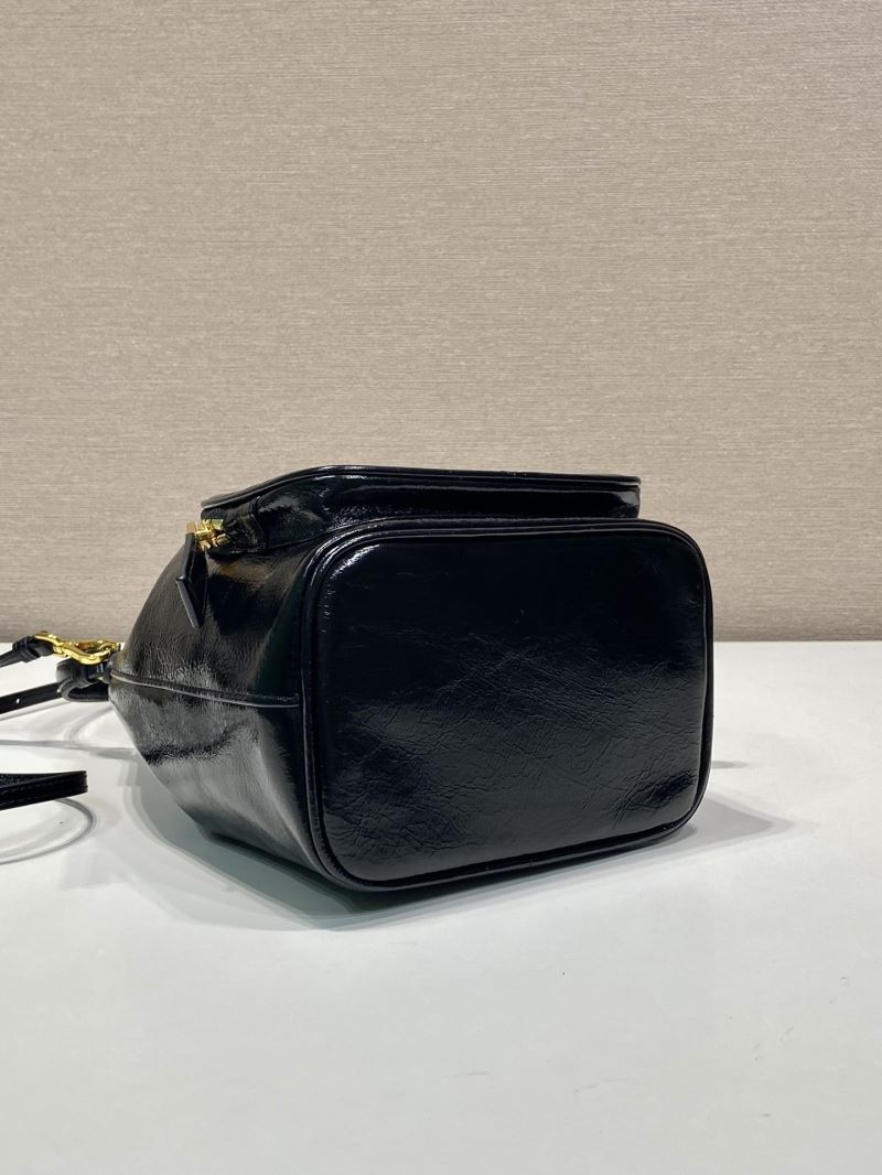 Pra*a bucket bags